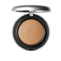 MAC Studio Fix Tech Foundation