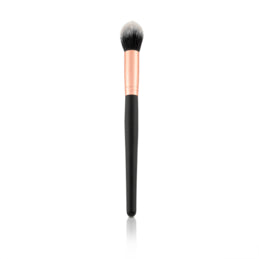 All Woman Large Pointed Blender Brush